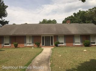 303 Pineland Dr, Goldsboro, NC 27534