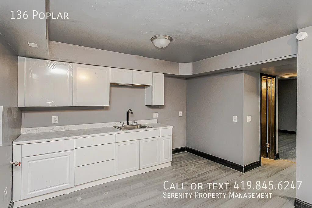 Coming Soon! Spacious 4BR Home Near Ravine Park — Photo 4