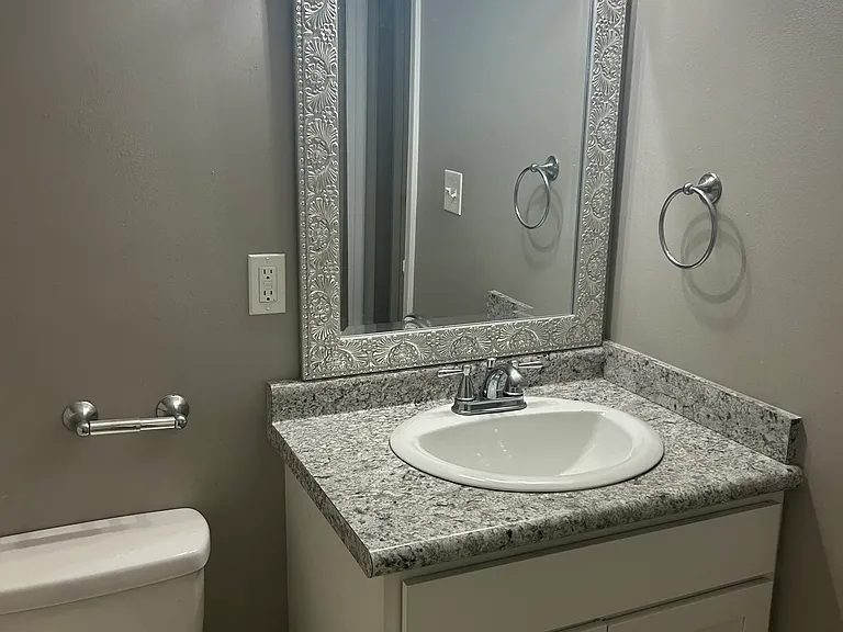 609 Wagonwheel Rd — Photo 7