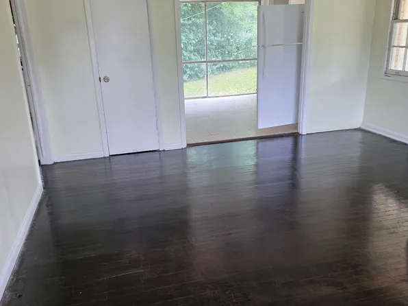 7011 Cornelius Dr, Columbia, SC 29203