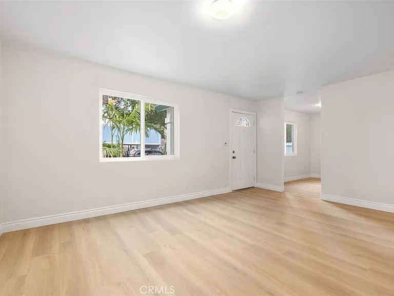 1009N N Parton St — Photo 12