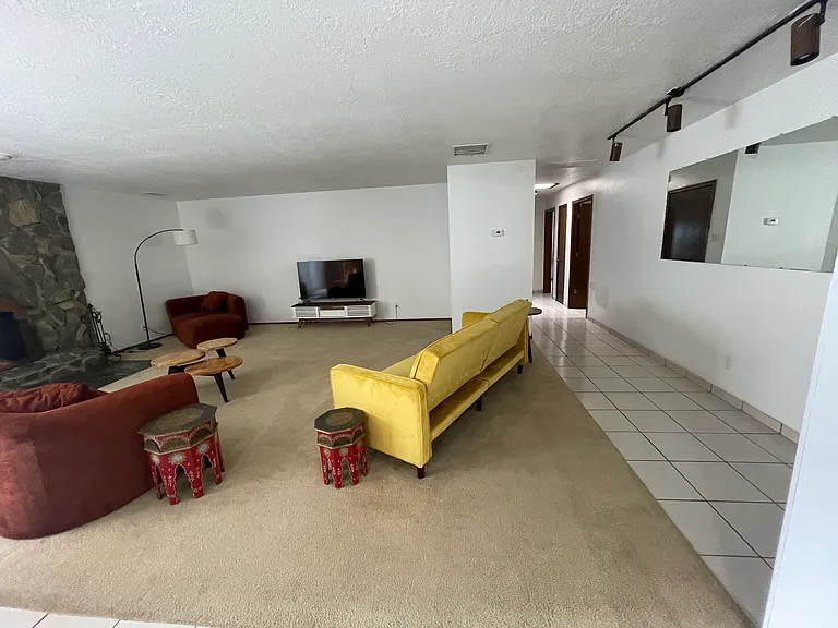 2925 Palo Verde Dr NE #A — Photo 10