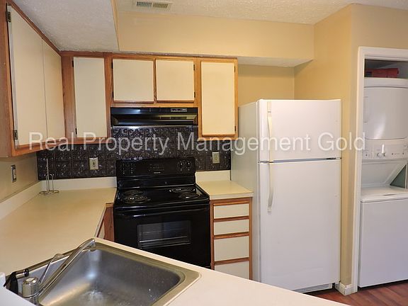 2nd image of 46350 Columbus Dr Unit 1002