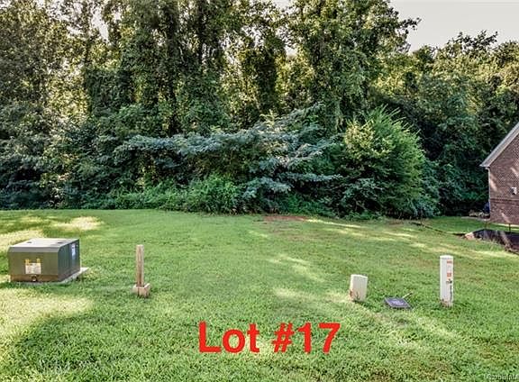3rd image of 1013 Lasalle Ln #17A