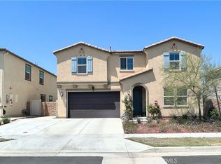 9677 Mondrian Ln, Riverside, CA 92508