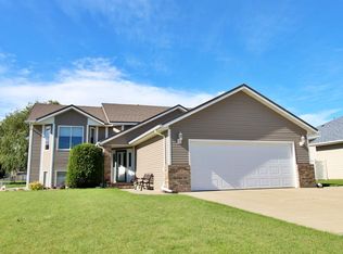 905 16th Ave SE, Minot, ND 58701