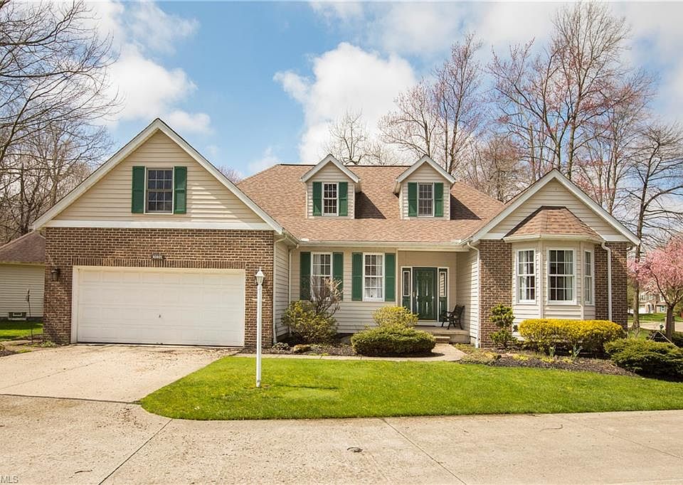 1st image of 30801 Silktree Ln #1