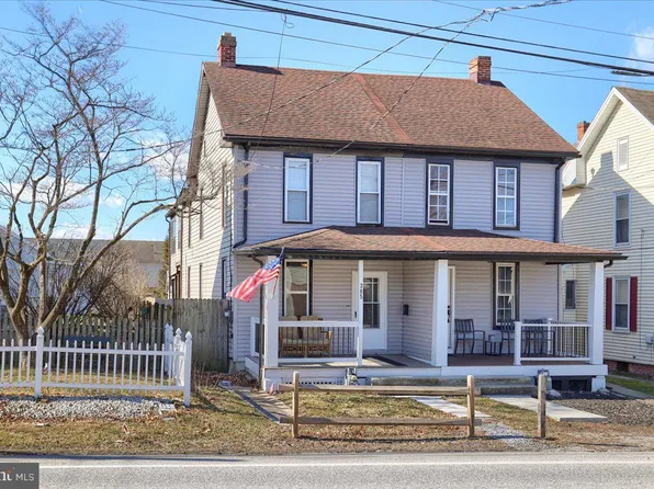 305 Westminster Ave, Hanover, PA 17331