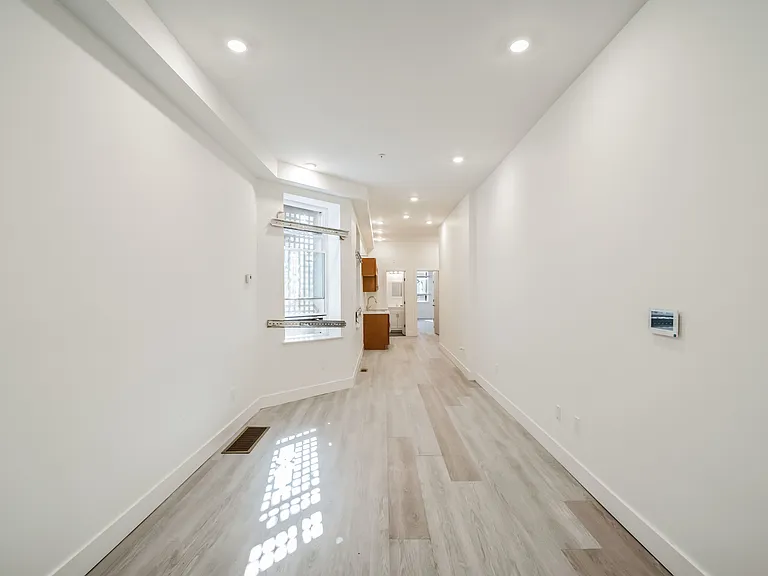 513 N 63rd St #4 — Photo 23