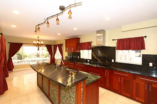 2412 Kula Kolea Dr Photo 1