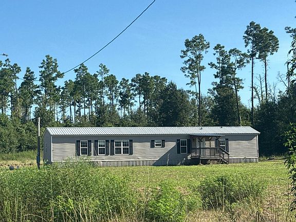 3rd image of 1214 Hoffpauir Rd