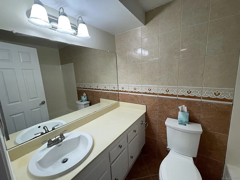 7055 Appian Dr #B — Photo 16