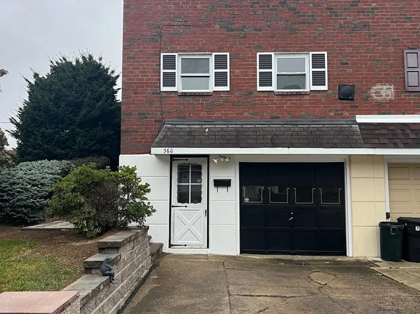 360 Gardner St, Philadelphia, PA 19116