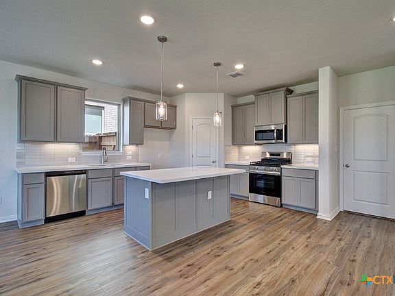 4th image of 2057 Flametree Ave