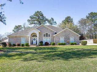 323 Stonegate Dr, Dothan, AL 36305