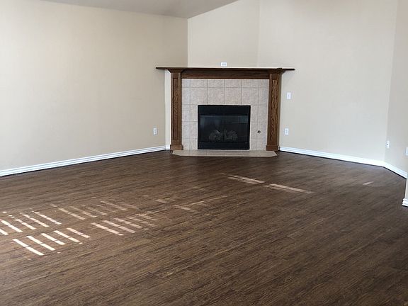 2nd image of 1421 Teakwood Dr