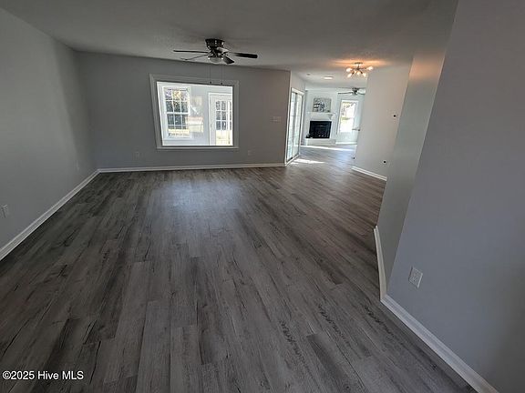 4th image of 2465 Saddleridge Drive