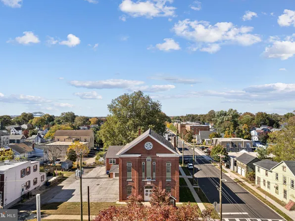 201 Broad St, Florence, NJ 08518