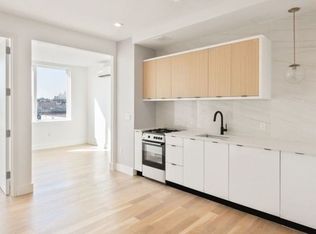 137 Bayard St #6V, Brooklyn, NY 11222