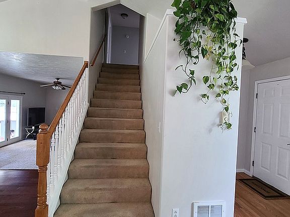 5th image of 2981 Kevin Cir
