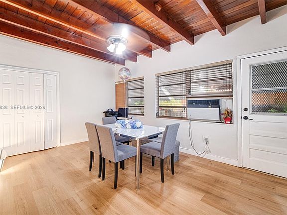 5th image of 2893-2895 SW 37th Ct