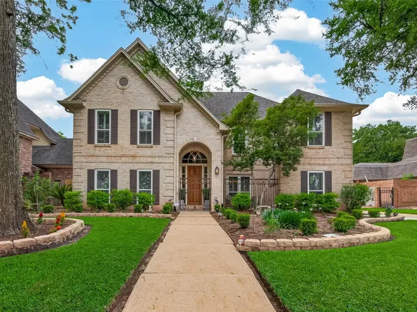 1807 Kingsmill Ln, Richmond, TX 77406