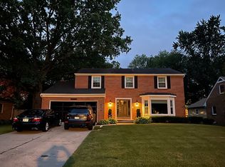 2909 S Cambridge Rd, Lansing, MI 48911