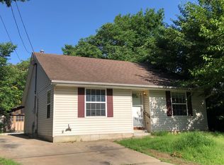 1137 N Davies Ave, Springfield, MO 65802