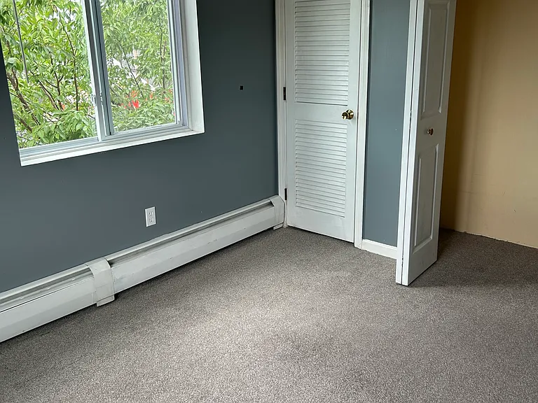 400 Silver St #15 — Photo 4