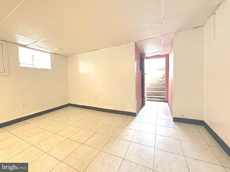 2241 Knorr St — Photo 26