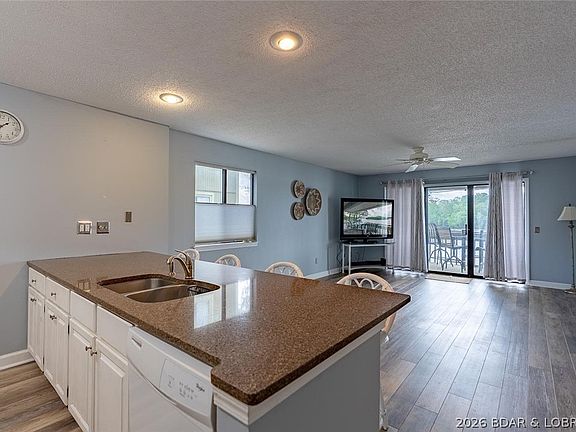 5th image of 6570 Pelican Dr Unit 201