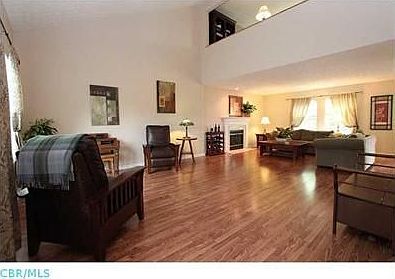 5th image of 669 Norfolk Sq N