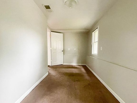 3rd image of 325 S College Ave
