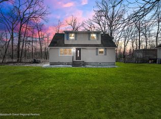 65 Camp Ln, Fairfield, NJ 07004