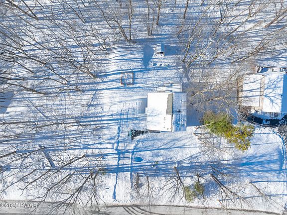 4th image of 133 Brownstone Dr