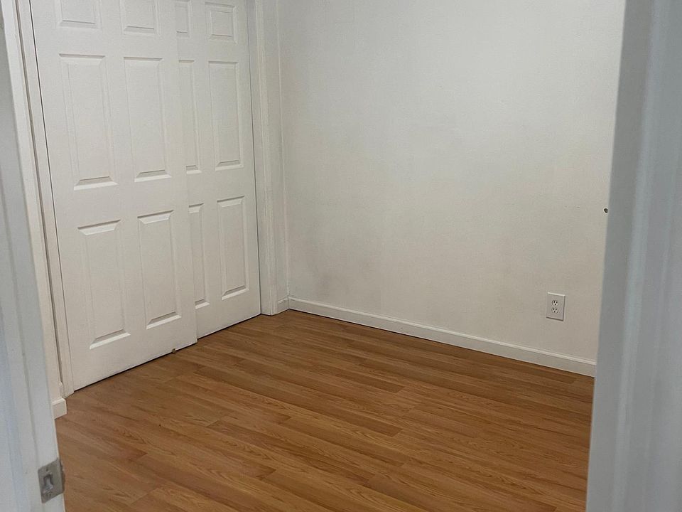 141 Hunter Ave, North Babylon, NY 11703 Zillow