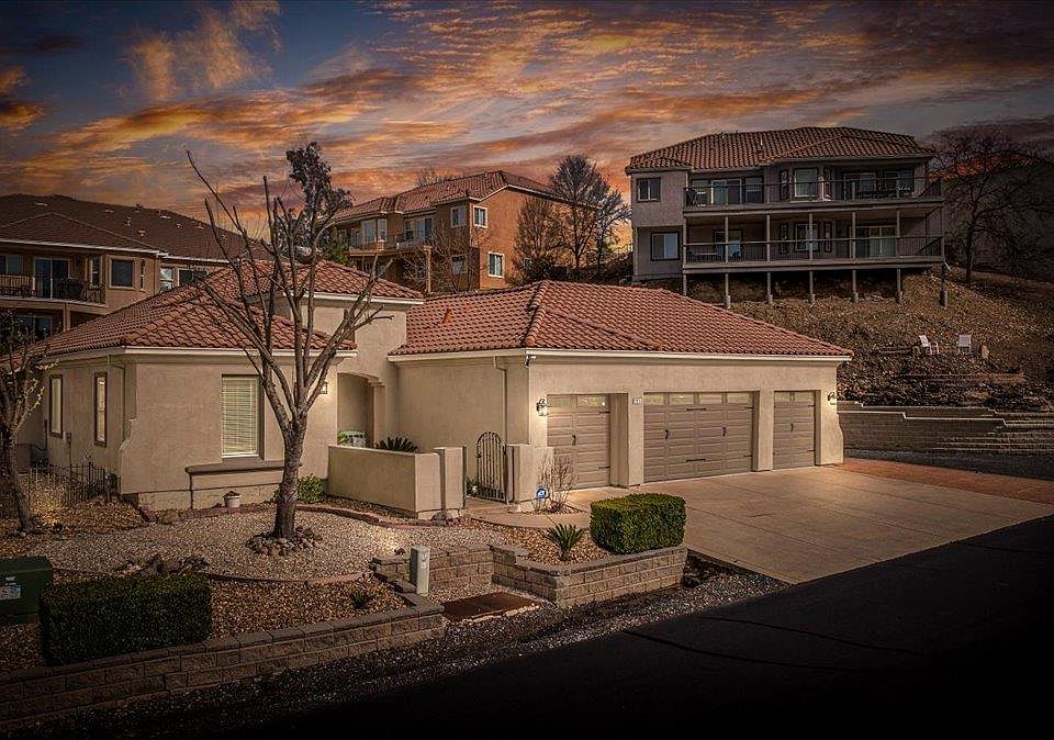 1st image of 121 Athena Dr