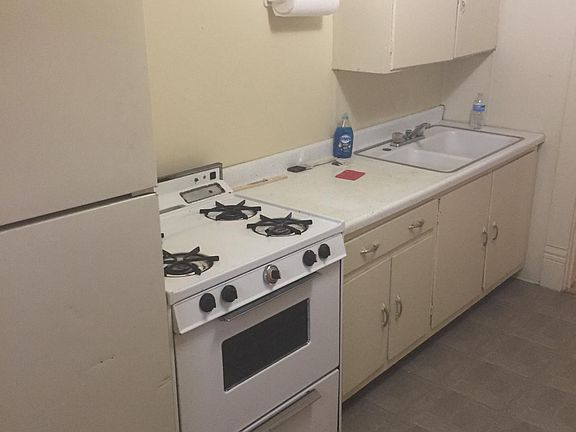 2nd image of 431 N 9th St APT 4
