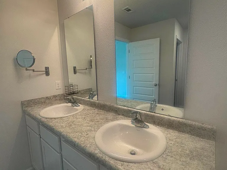 4352 Tiger Oak Ct — Photo 3