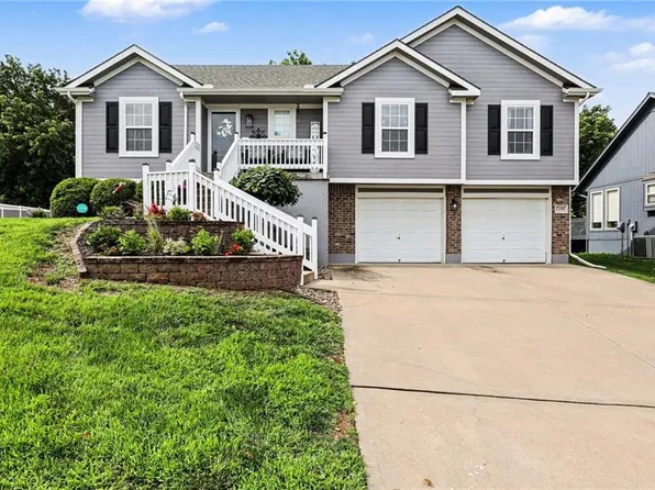 7207 E 165th St, Belton, MO 64012