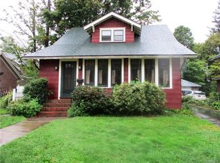 70 Elm St, Westfield, NY