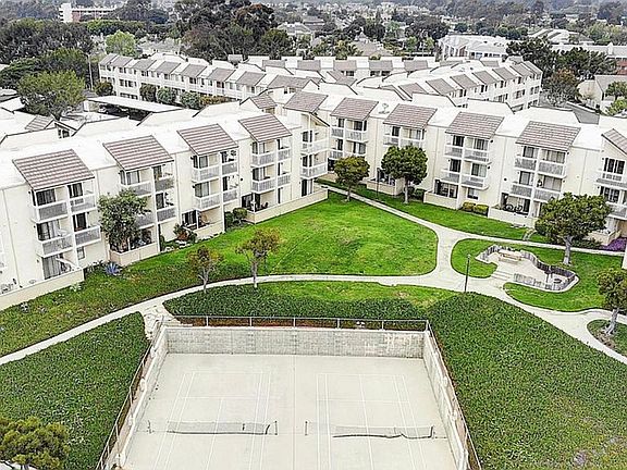 5th image of 259 S Ventura Rd Unit 251