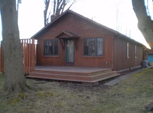 9684 N Bayshore Dr, Syracuse, IN 46567