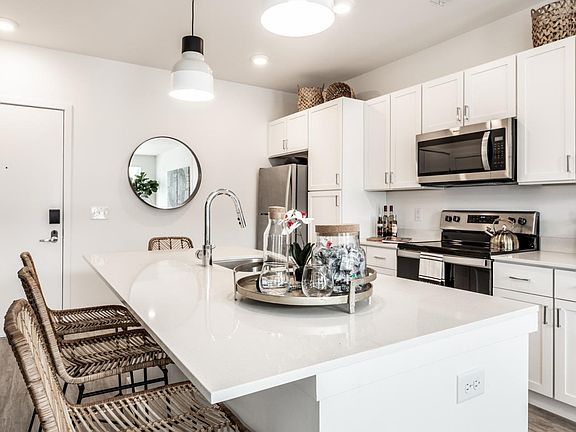 2nd image of 739 E McMillan St #1405