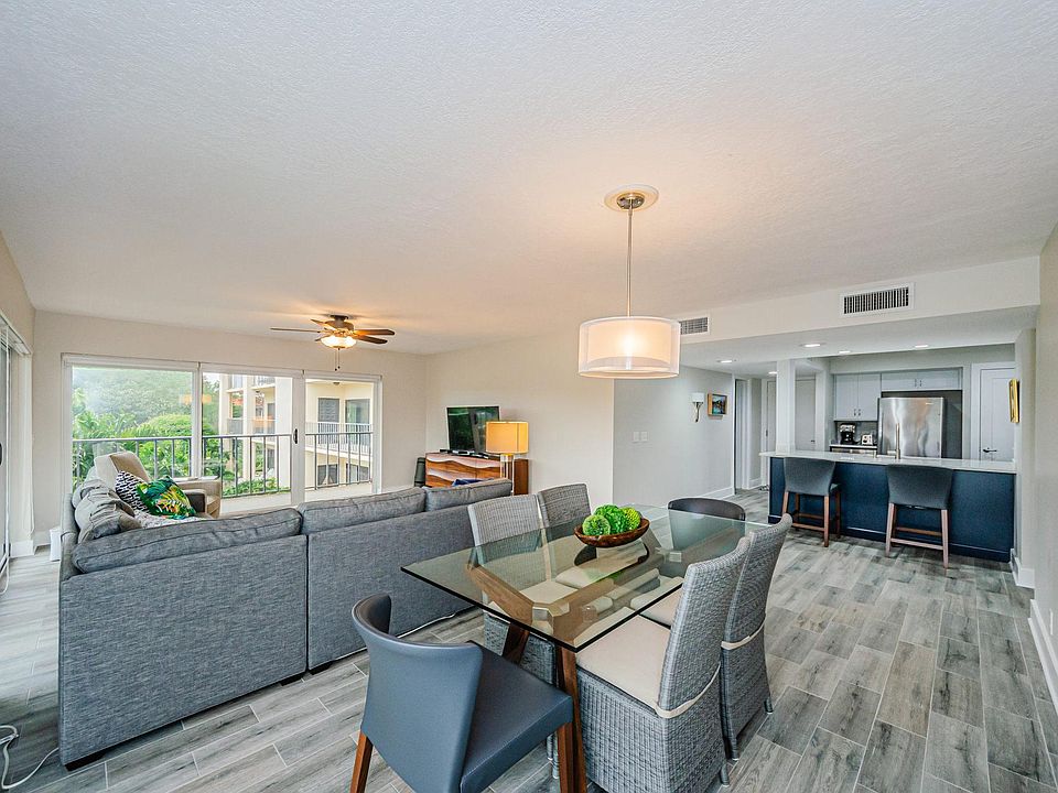 dining area with view toward kitchen