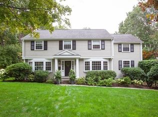 11 Tanglewood Rd, Wellesley, MA 02481