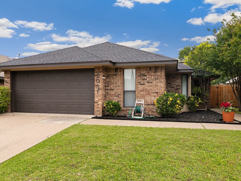 1st image of 2031 Verlaine Dr