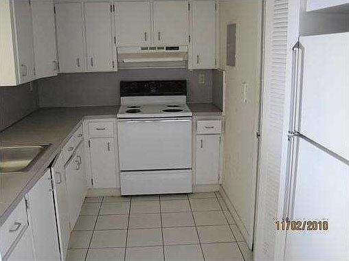 3rd image of 6130 W 21st Ct APT 506