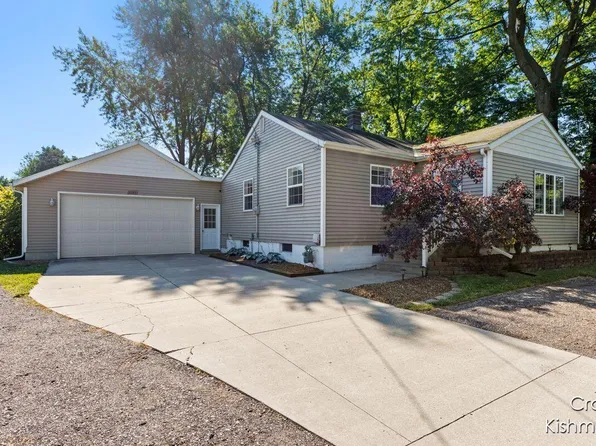 6064 96th Ave, Zeeland, MI 49464