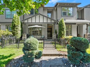 28749 SW Costa Cir E, Wilsonville, OR 97070